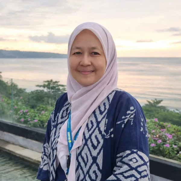 Foto Sri Martini A Md,.AK.,SE